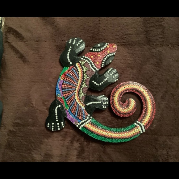 😊Wooden lizard, hand painted, good for inside or on a wall outside. - Picture 1 of 1